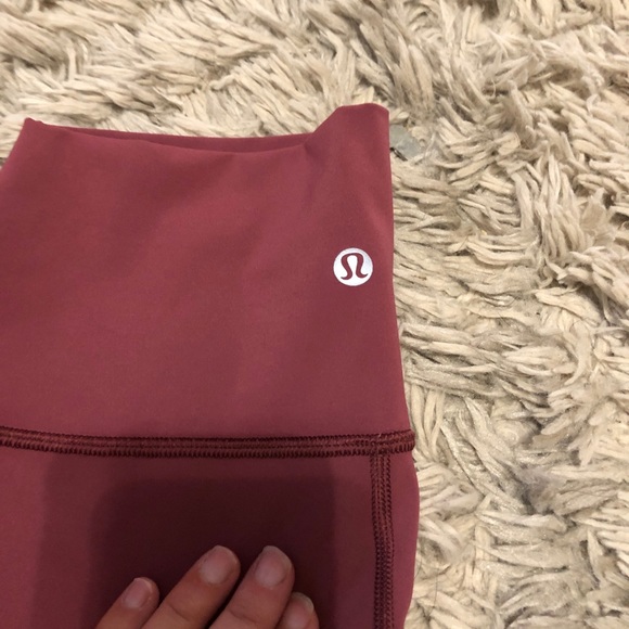 Lululemon Mauve Wunder Unders 7/8 size 8 - Picture 3 of 5